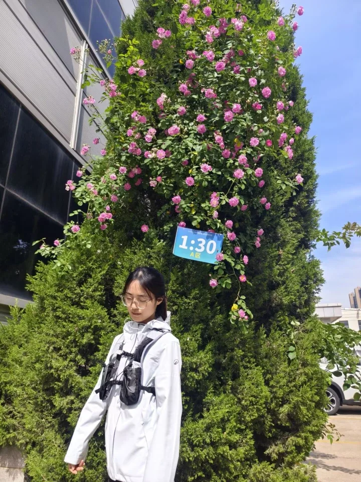 马拉松背包+小方旗