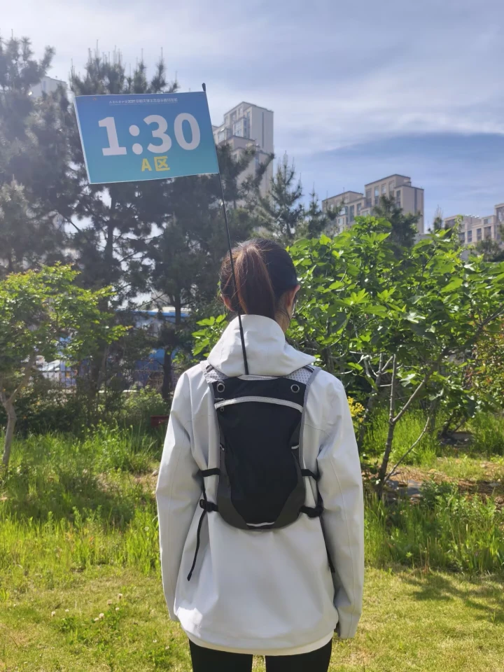 马拉松背包旗帜+小方旗背面展示